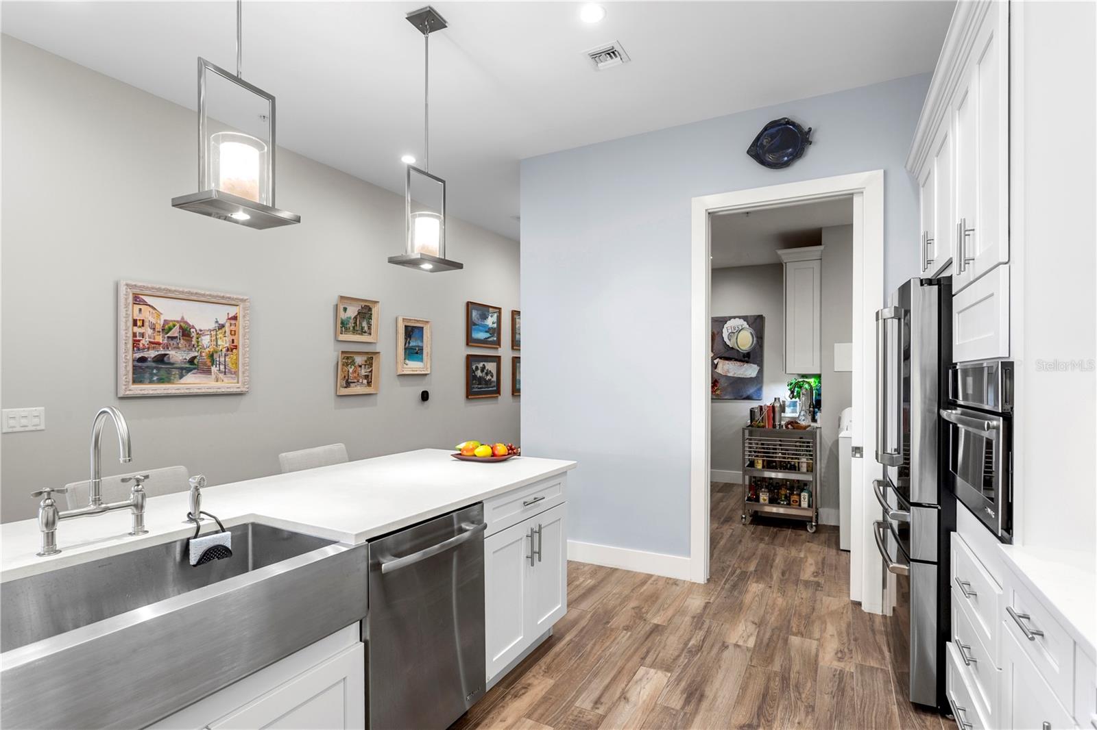 Image 16 of 65 For 91 Davis Boulevard 303