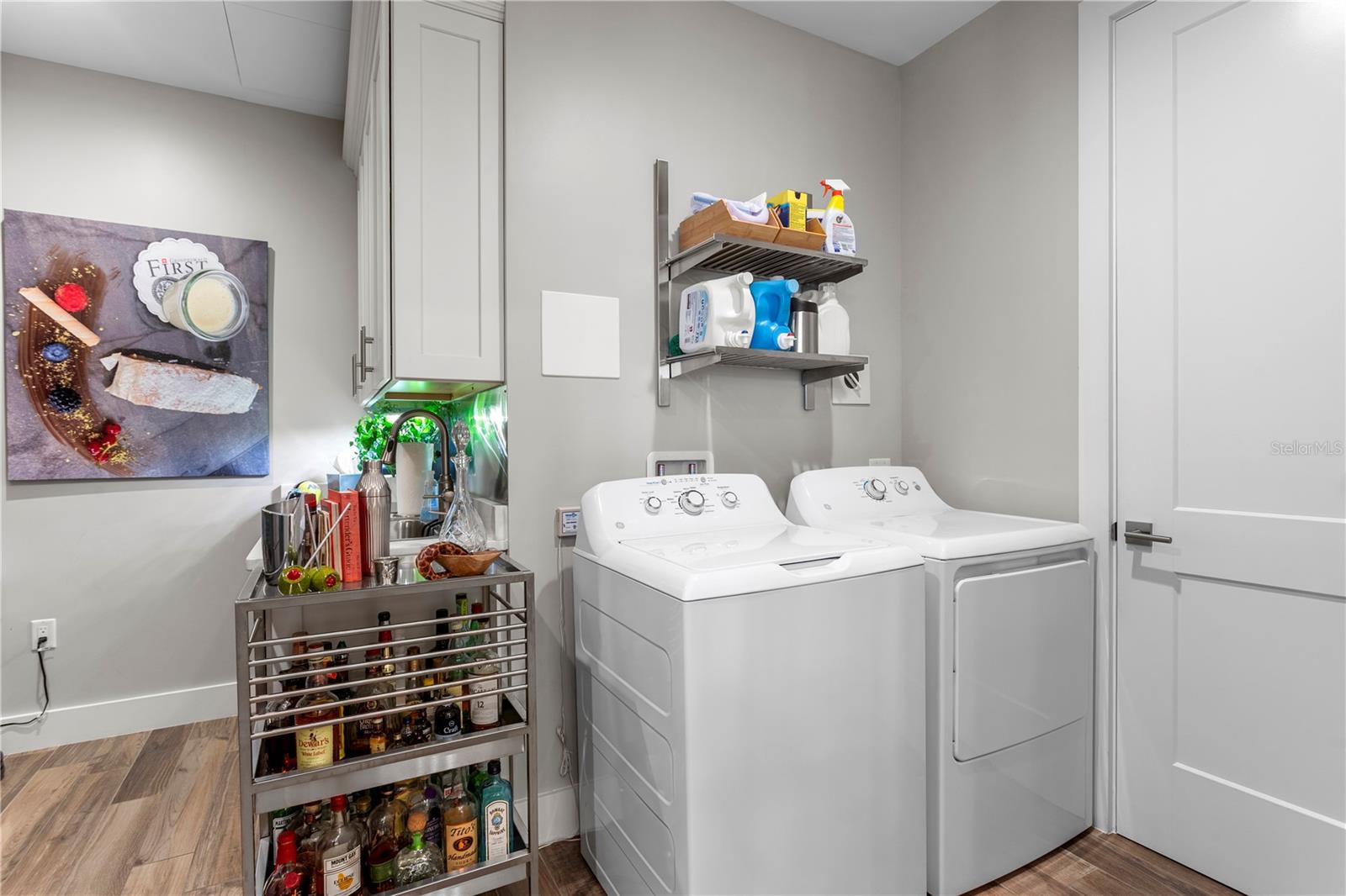 Image 18 of 65 For 91 Davis Boulevard 303