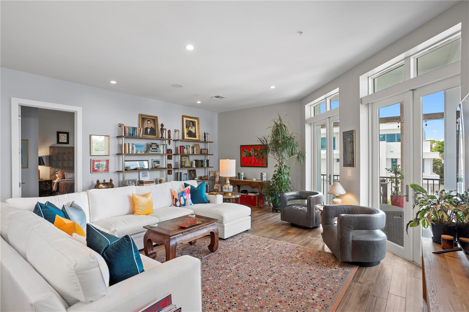 Image 23 of 65 For 91 Davis Boulevard 303