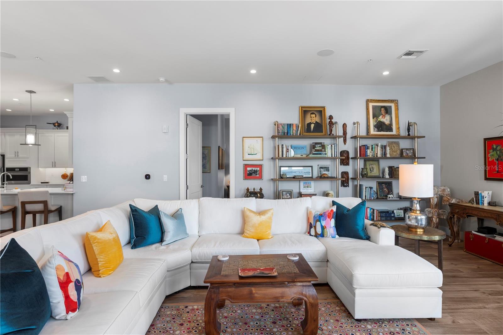 Image 24 of 65 For 91 Davis Boulevard 303