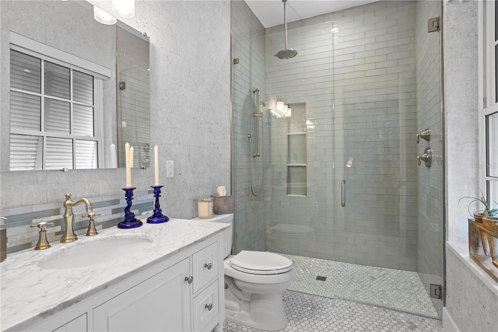 Image 42 of 65 For 91 Davis Boulevard 303