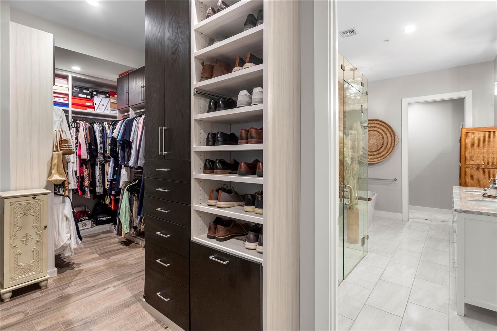 Image 49 of 65 For 91 Davis Boulevard 303