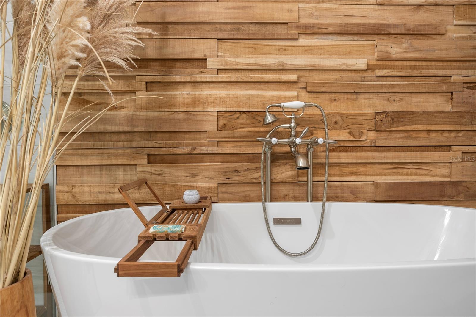 Image 53 of 65 For 91 Davis Boulevard 303