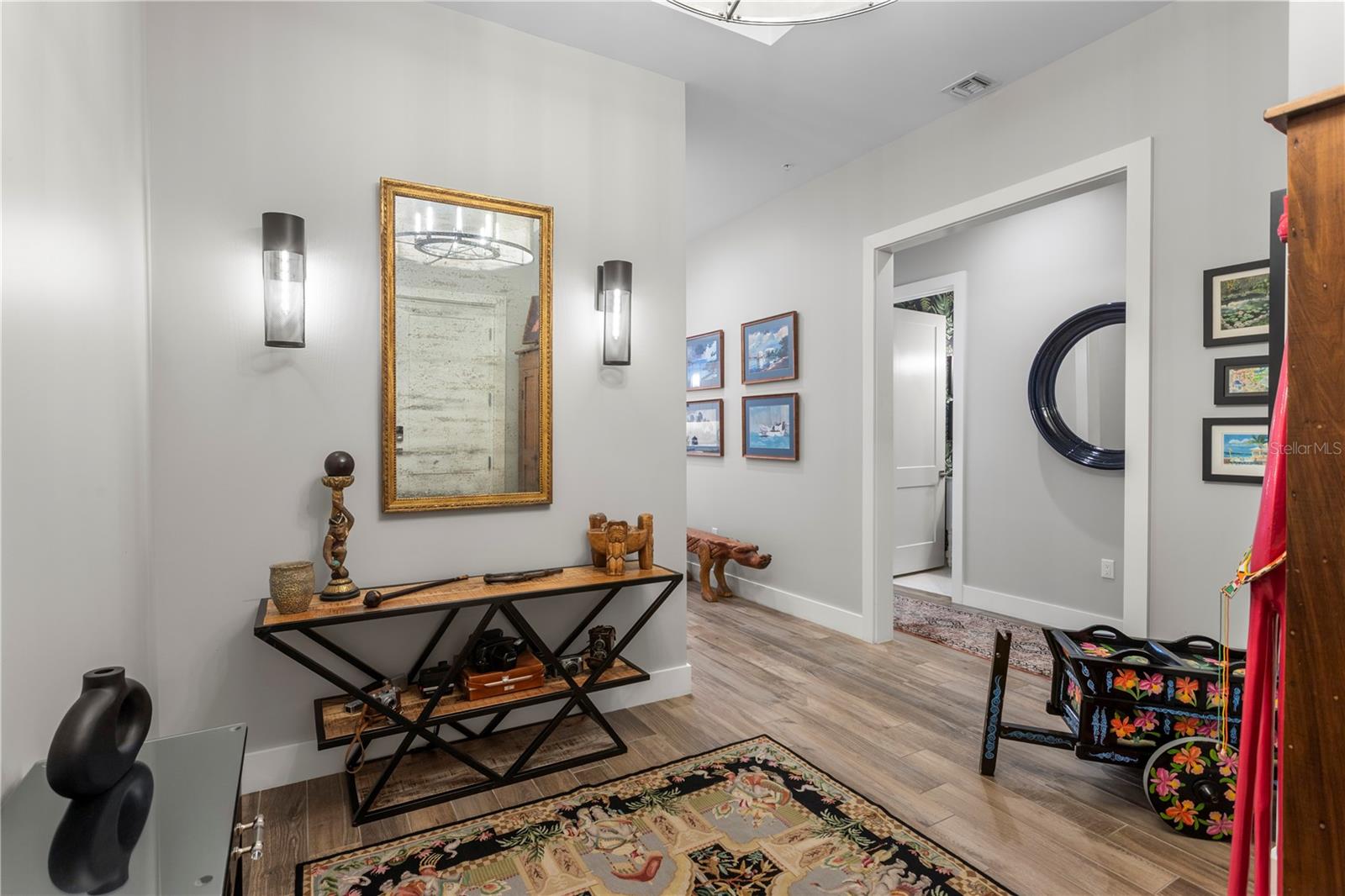 Image 8 of 65 For 91 Davis Boulevard 303