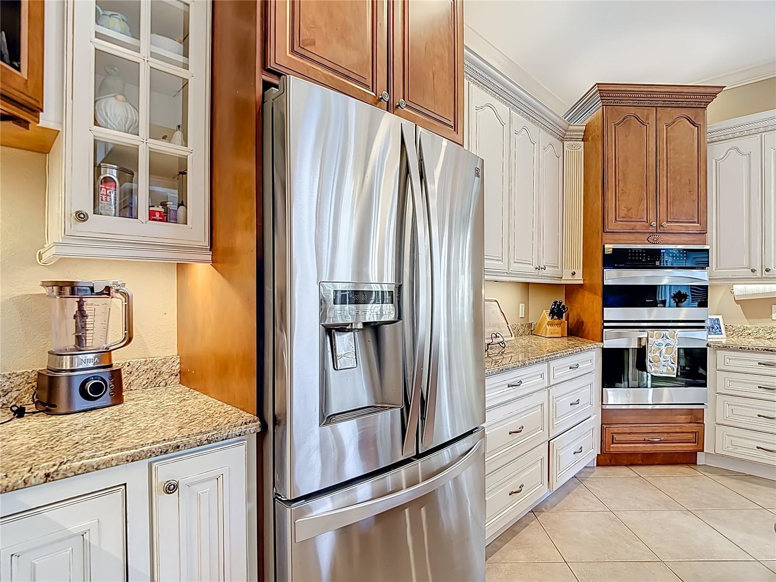 Image 17 of 75 For 2425 Valrico Forest Drive