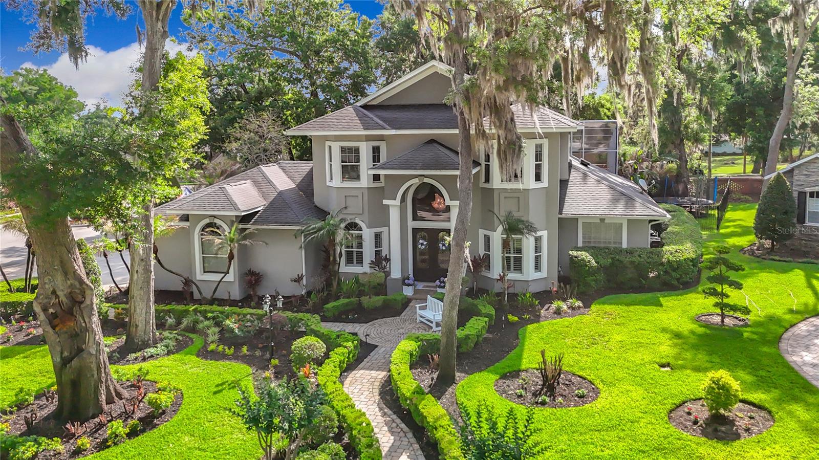 Image 3 of 75 For 2425 Valrico Forest Drive