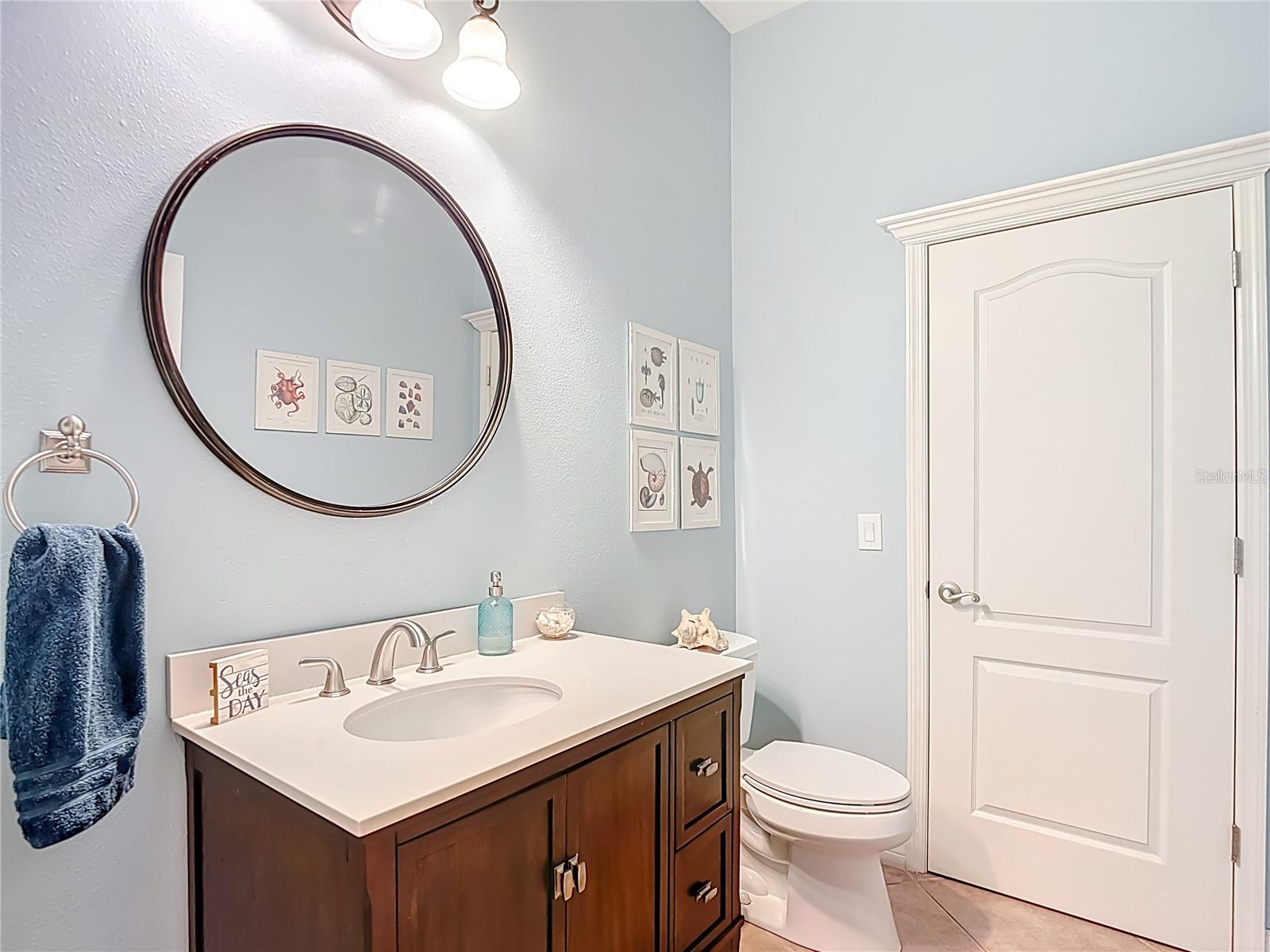 Image 43 of 75 For 2425 Valrico Forest Drive