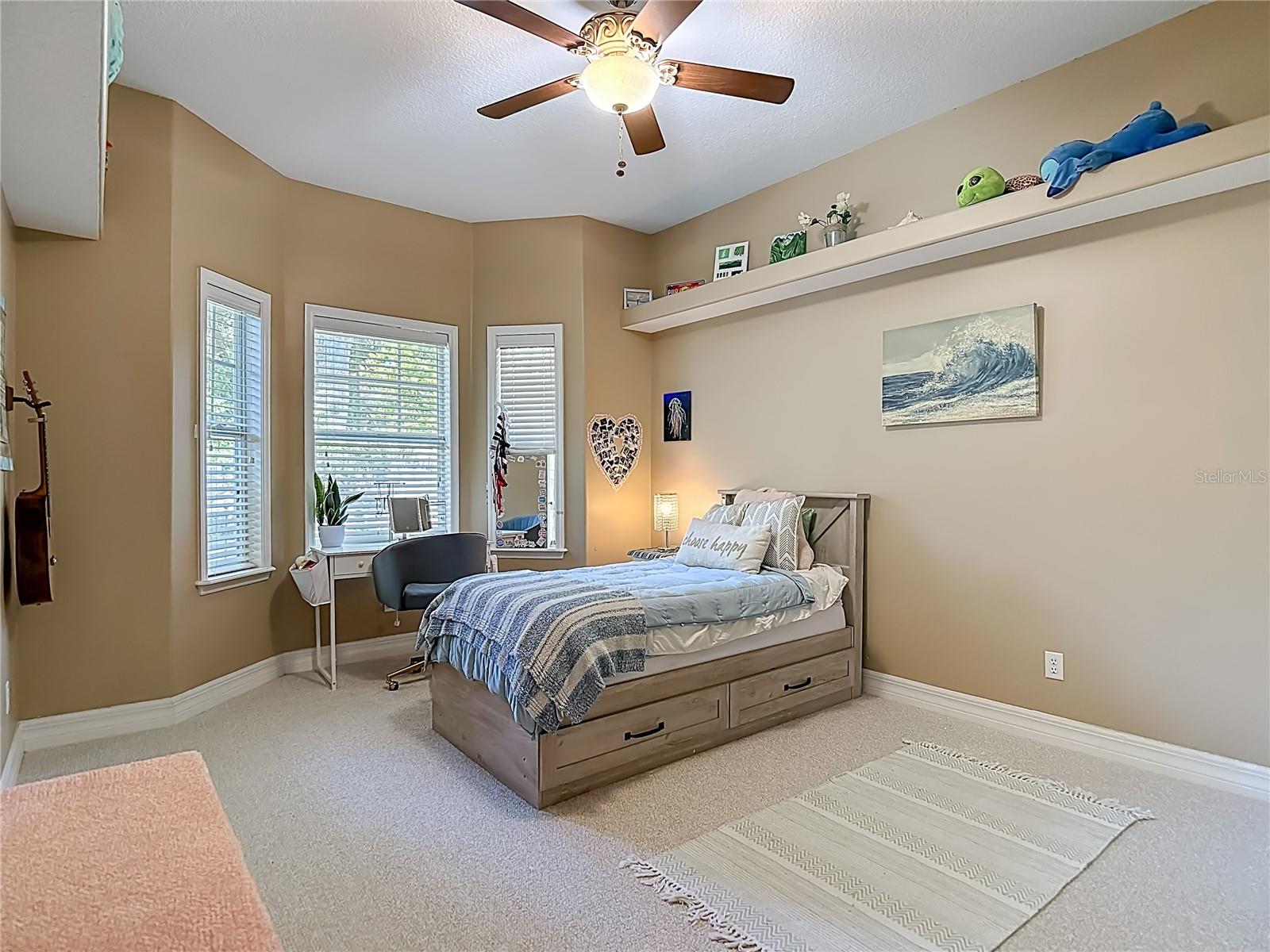 Image 45 of 75 For 2425 Valrico Forest Drive