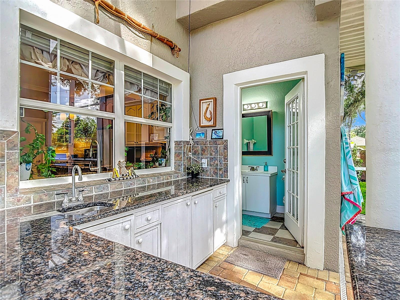 Image 63 of 75 For 2425 Valrico Forest Drive