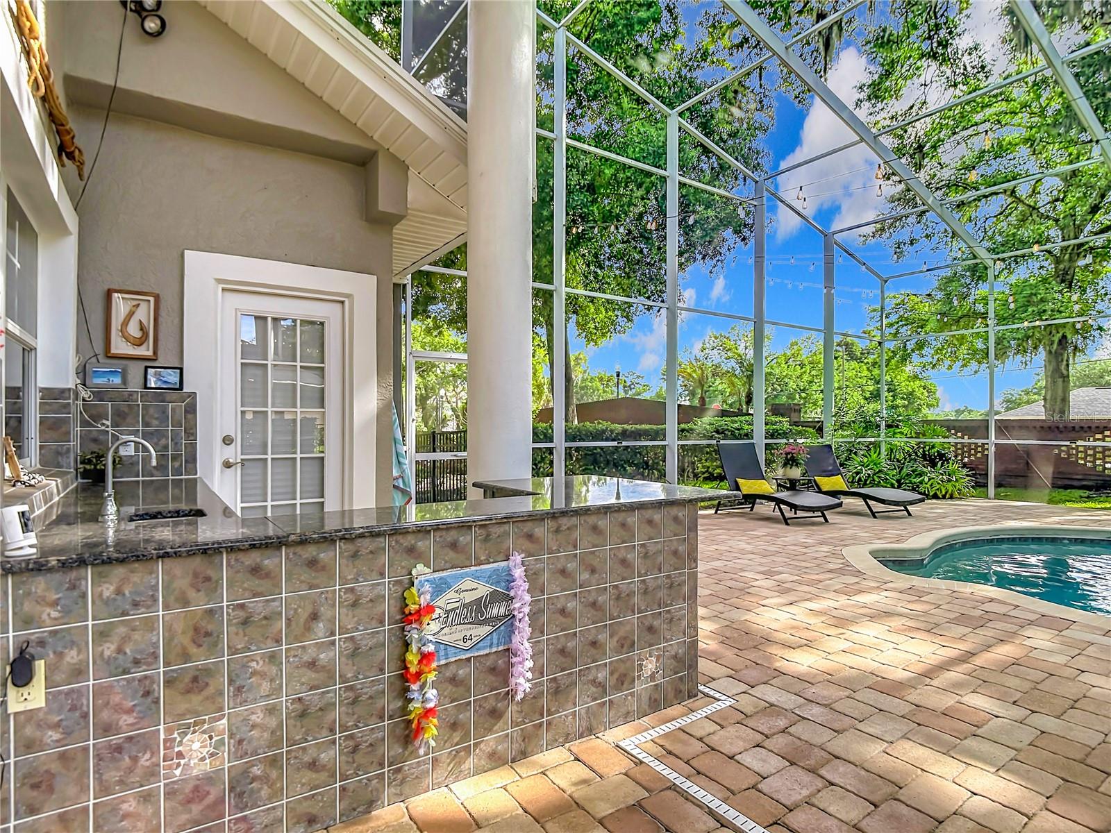 Image 64 of 75 For 2425 Valrico Forest Drive