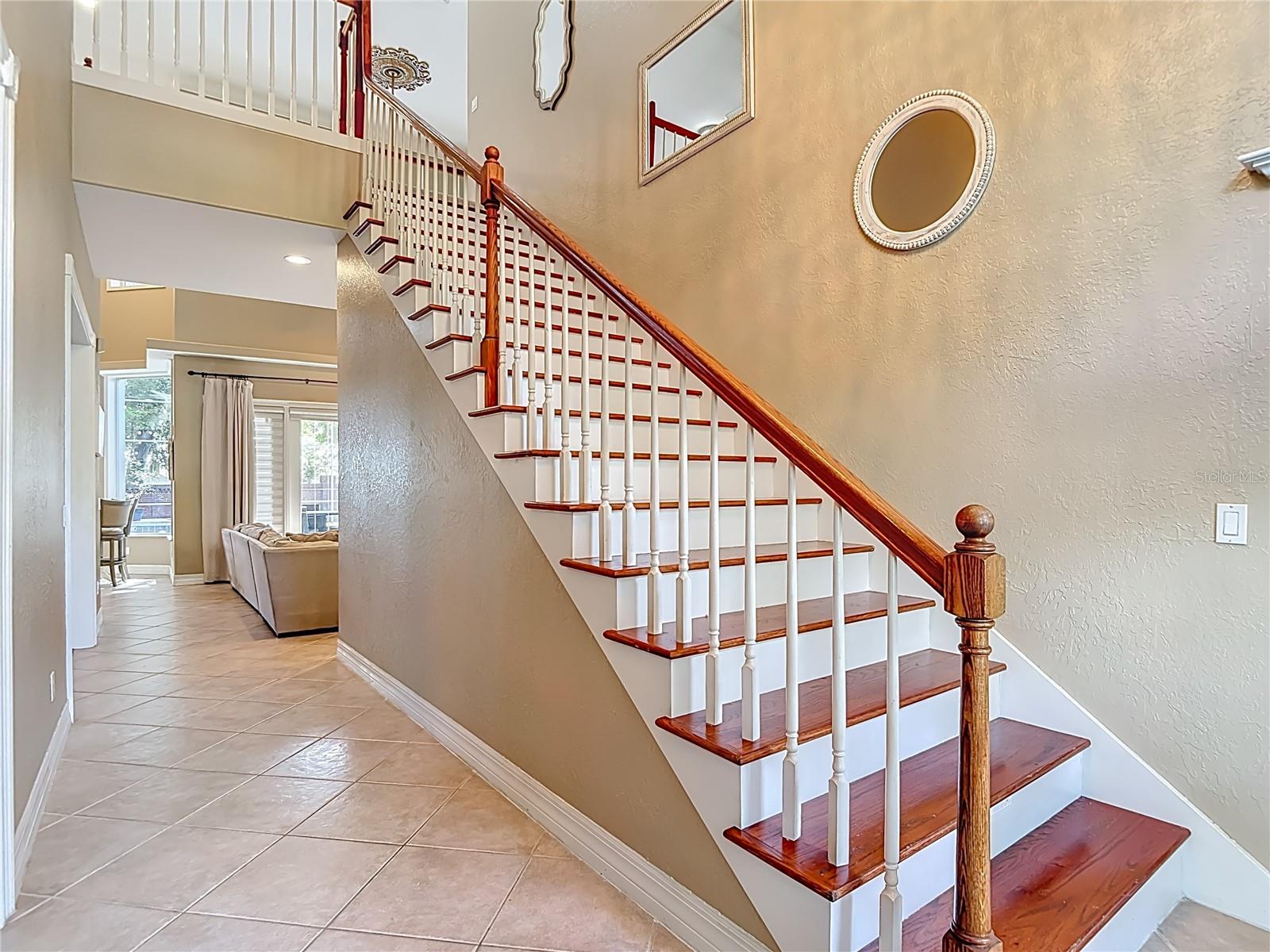 Image 7 of 75 For 2425 Valrico Forest Drive