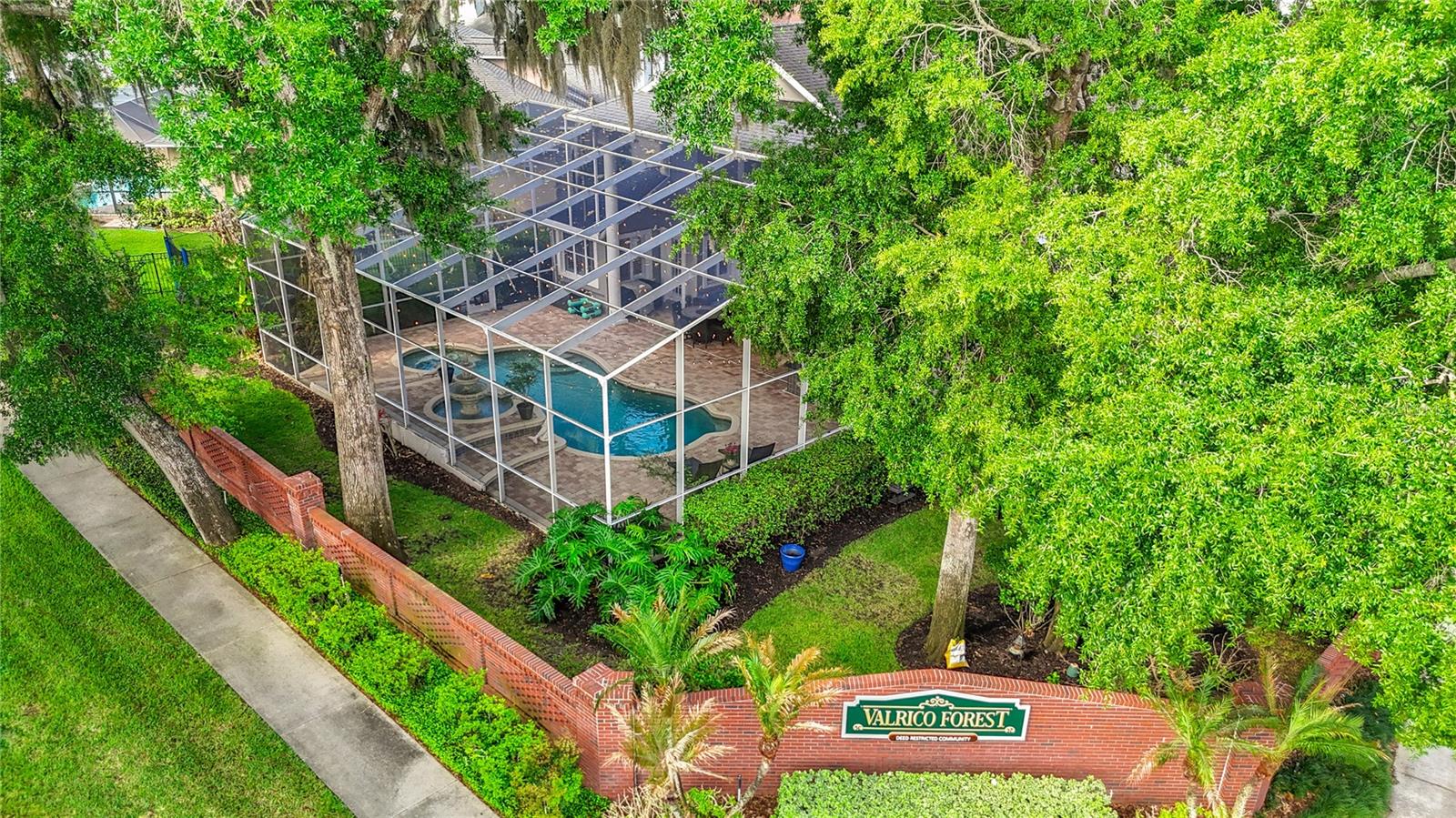 Image 73 of 75 For 2425 Valrico Forest Drive