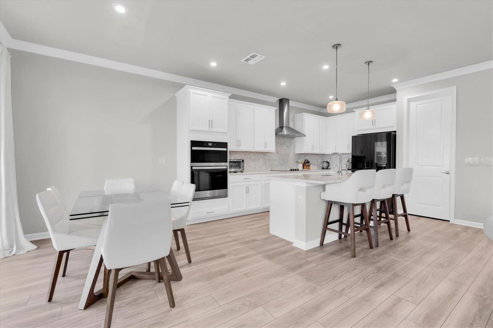 Image 8 of 46 For 6353 Timberdale Avenue