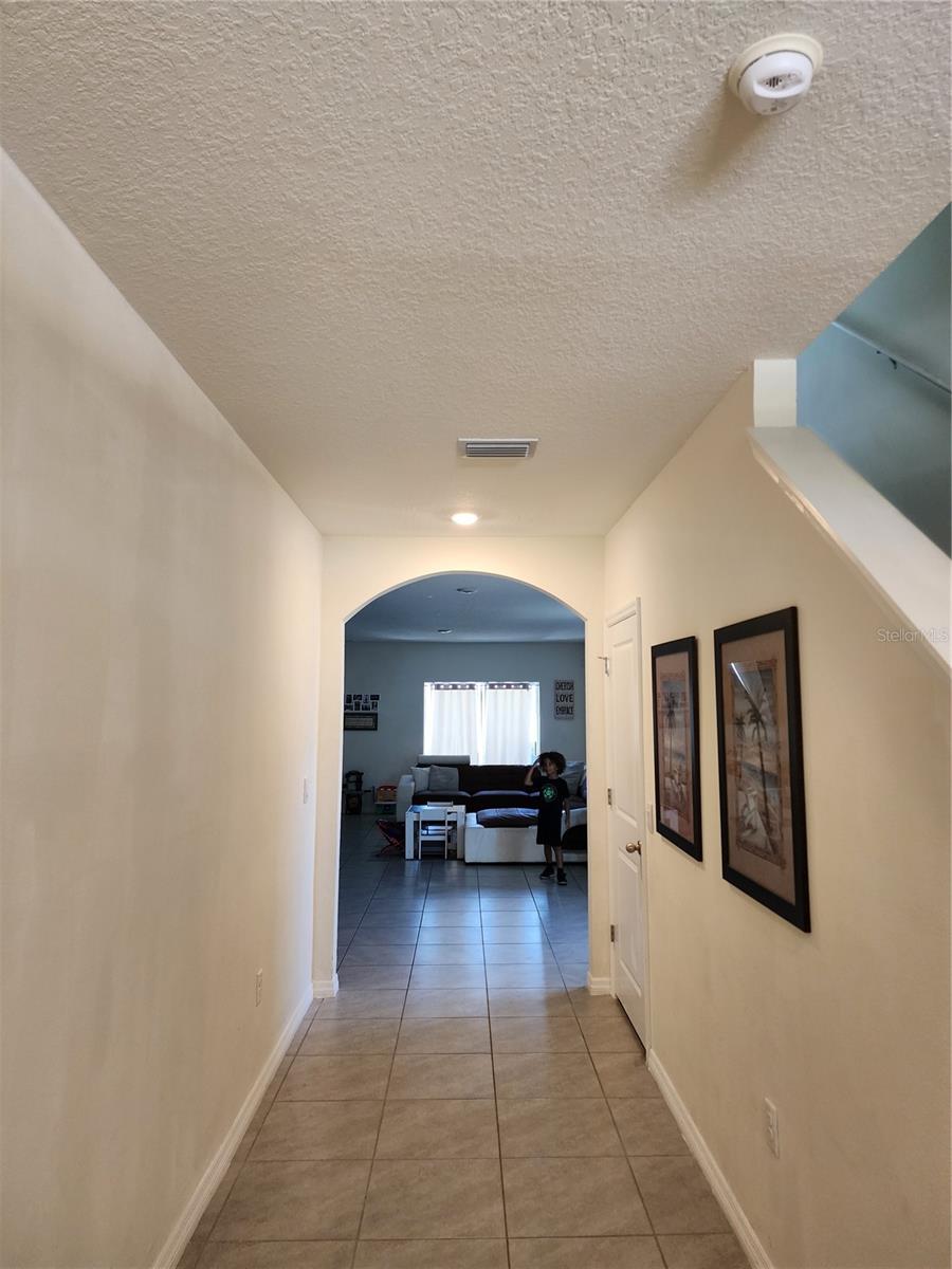 Image 9 of 39 For 17033 Oval Rum Drive