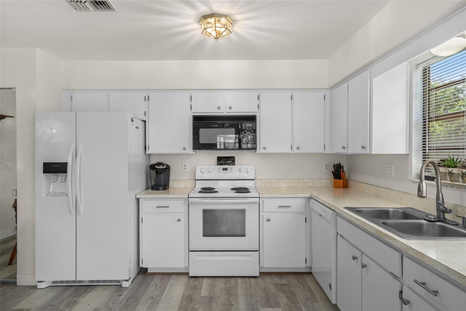 Image 10 of 29 For 37810 Alissa Drive