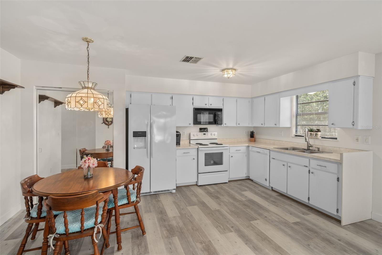 Image 15 of 29 For 37810 Alissa Drive