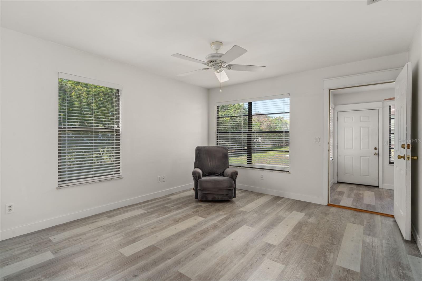 Image 7 of 29 For 37810 Alissa Drive