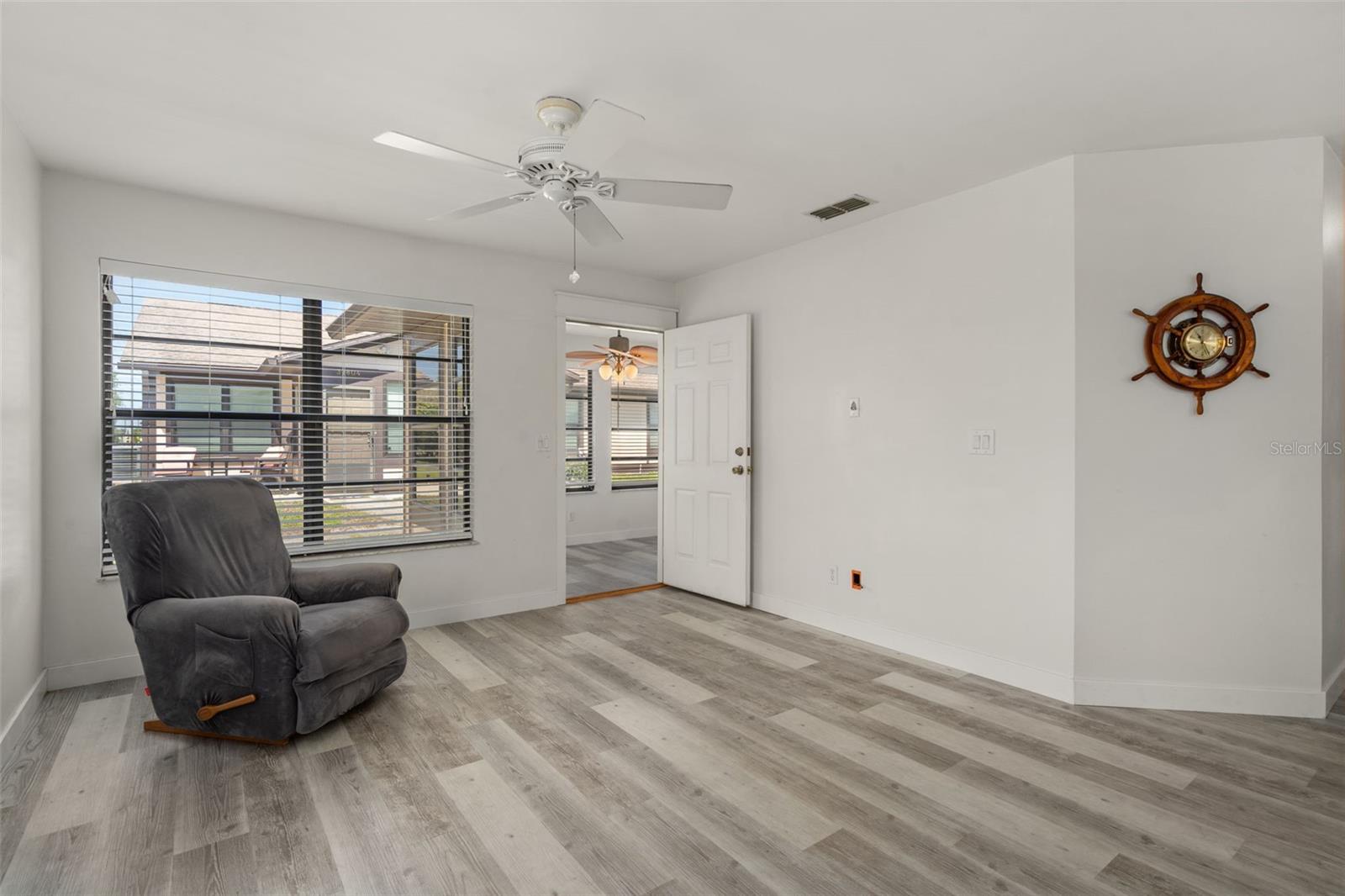 Image 8 of 29 For 37810 Alissa Drive