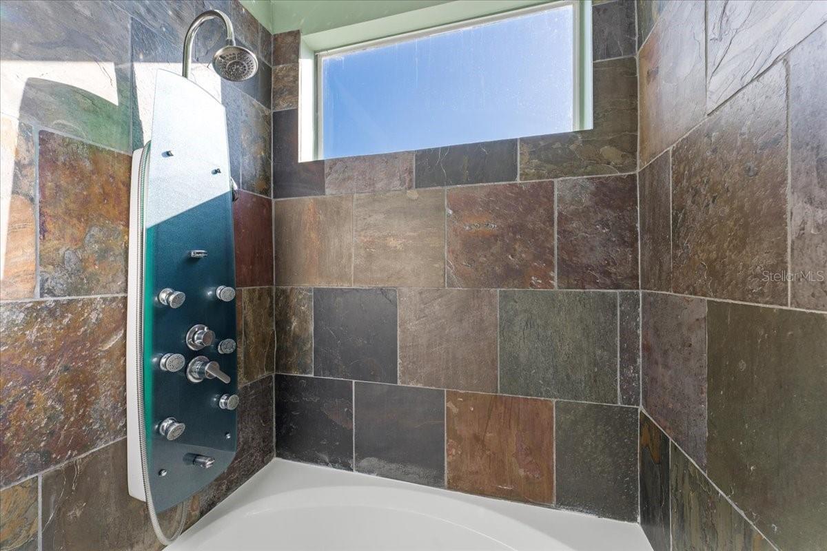 Image 16 of 47 For 6061 Bahia Del Mar Boulevard 207