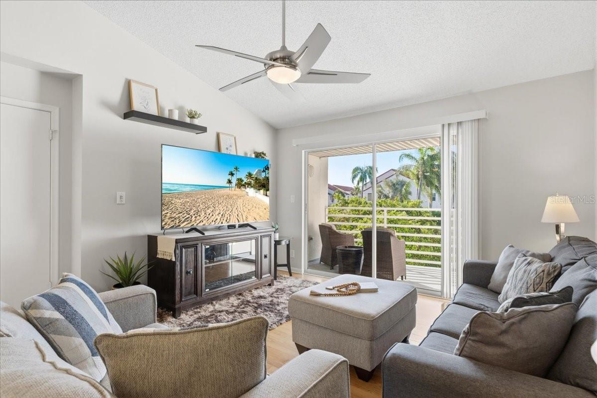 Image 6 of 47 For 6061 Bahia Del Mar Boulevard 207