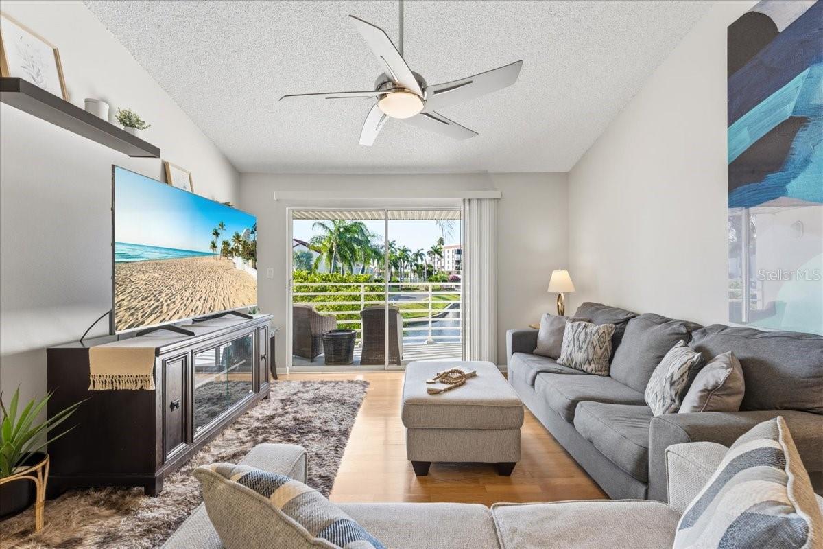Image 7 of 47 For 6061 Bahia Del Mar Boulevard 207