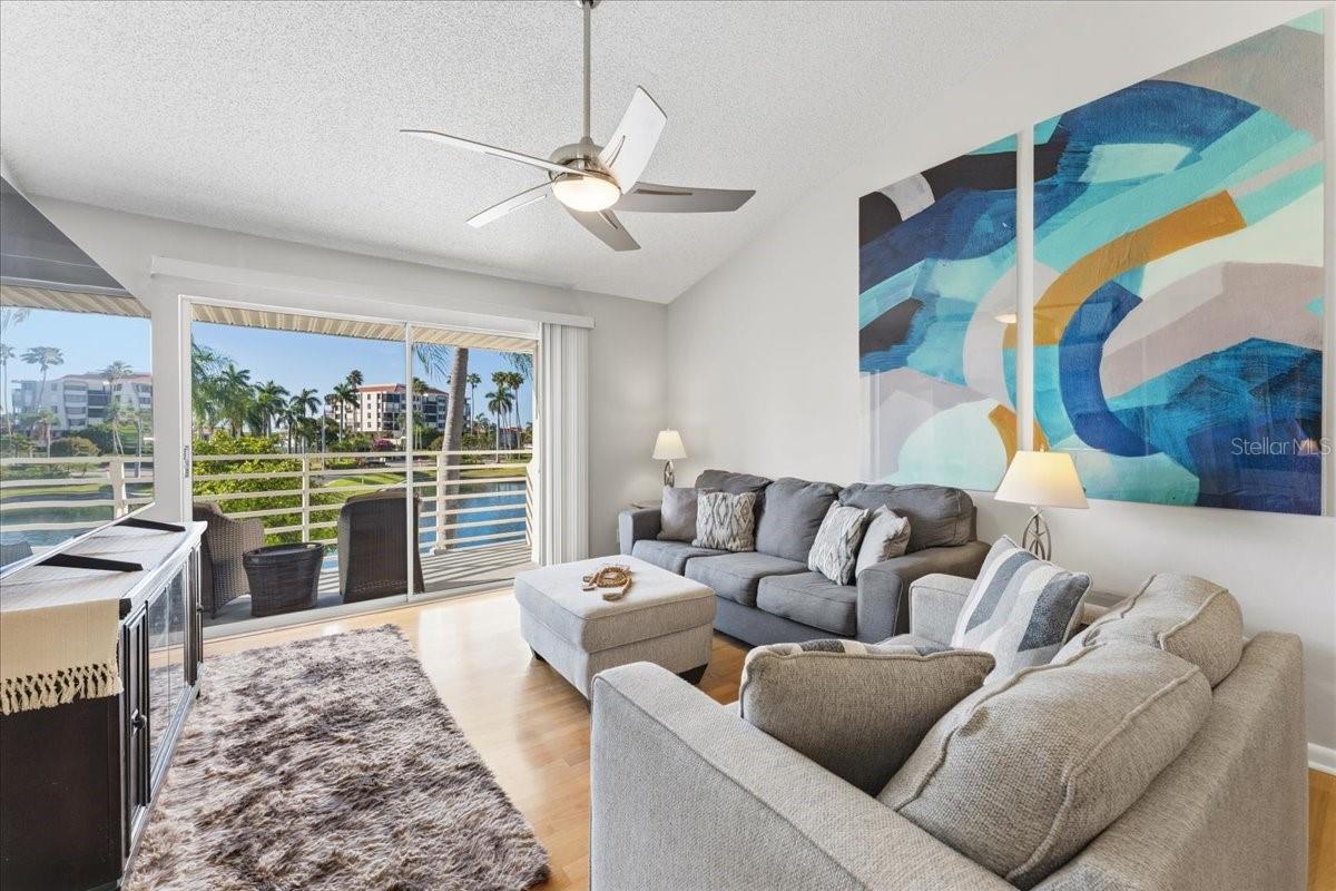 Image 8 of 47 For 6061 Bahia Del Mar Boulevard 207