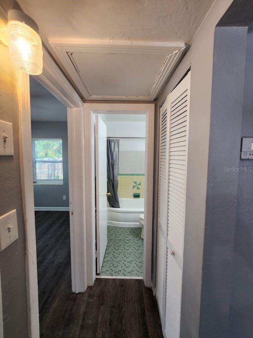 Image 7 of 18 For 2524 19th Street S