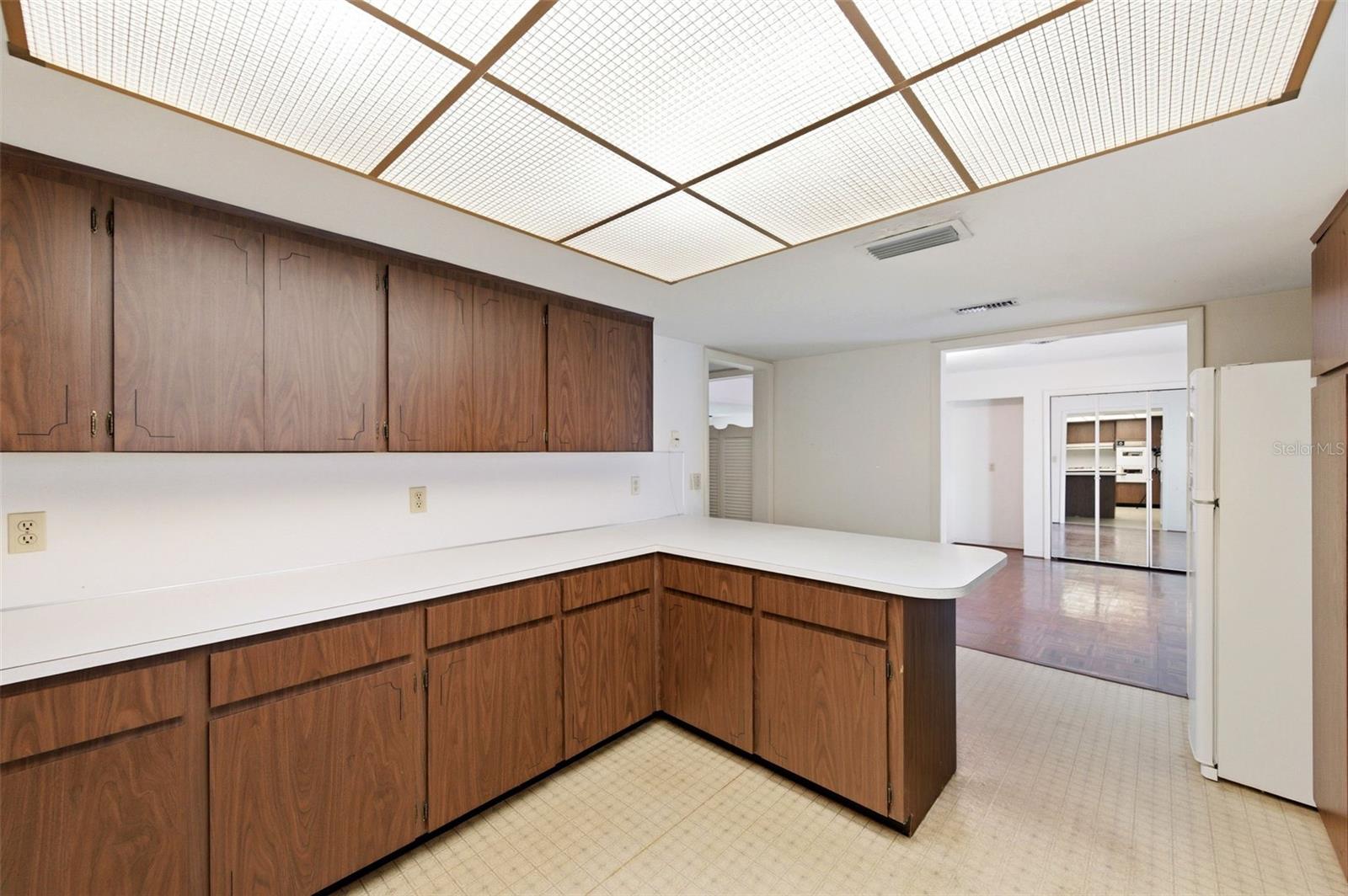 Image 15 of 25 For 1451 Monticello Boulevard N