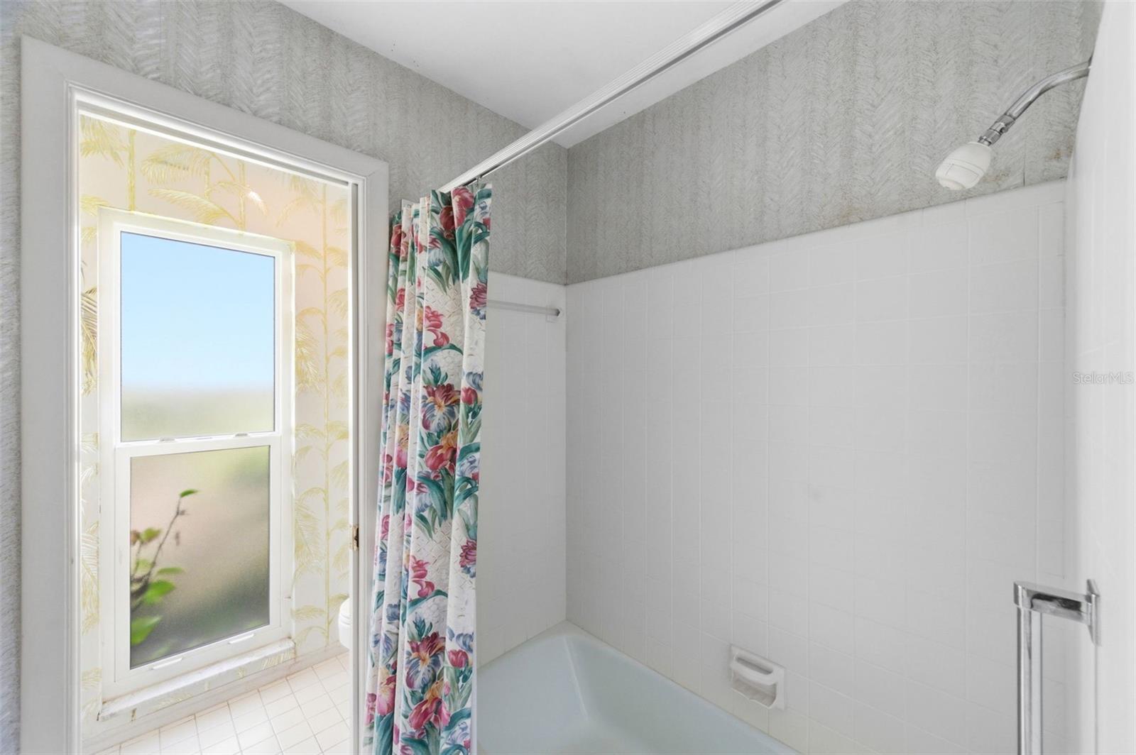 Image 17 of 25 For 1451 Monticello Boulevard N