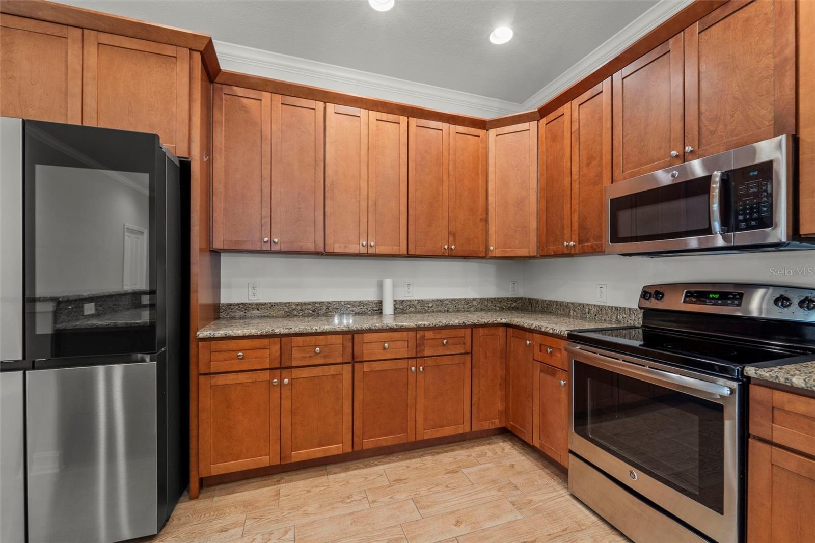 Image 10 of 46 For 967 49th Avenue N