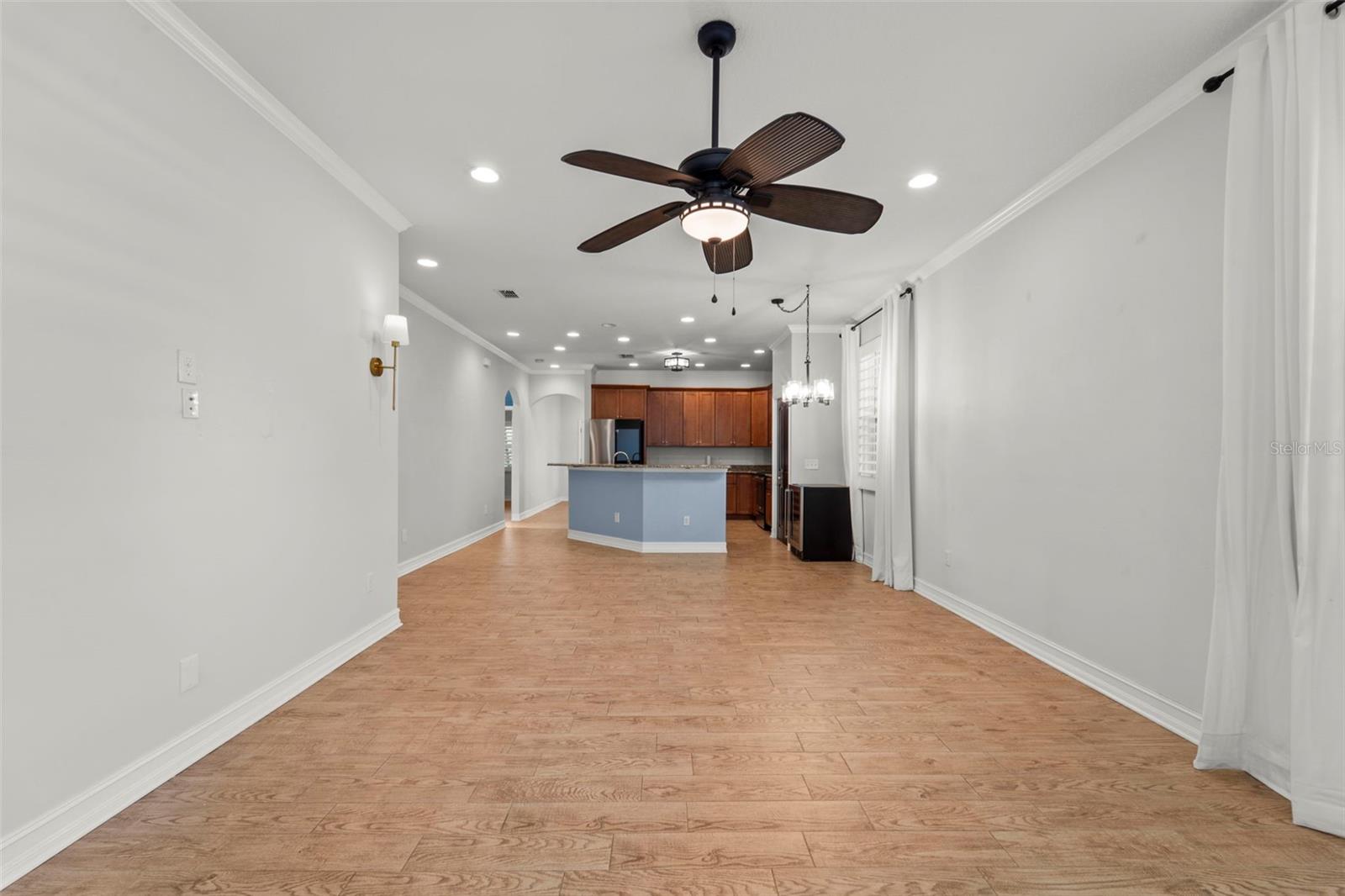 Image 16 of 46 For 967 49th Avenue N