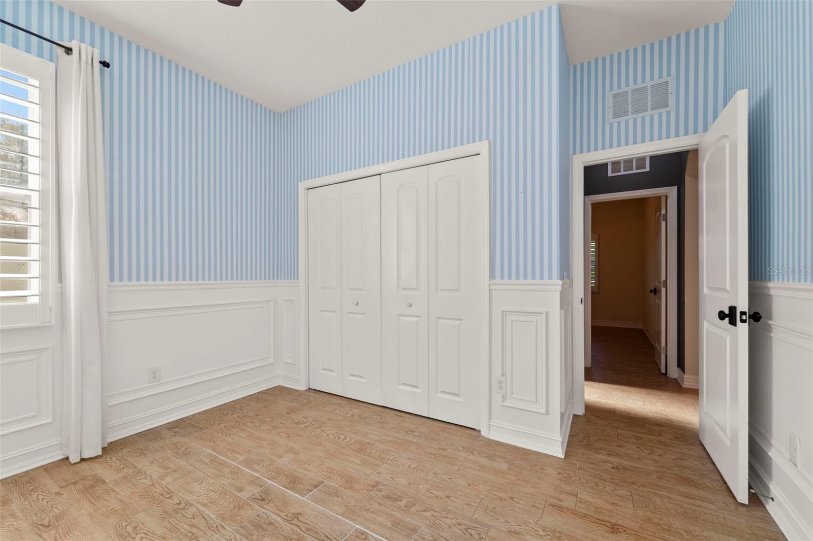 Image 34 of 46 For 967 49th Avenue N