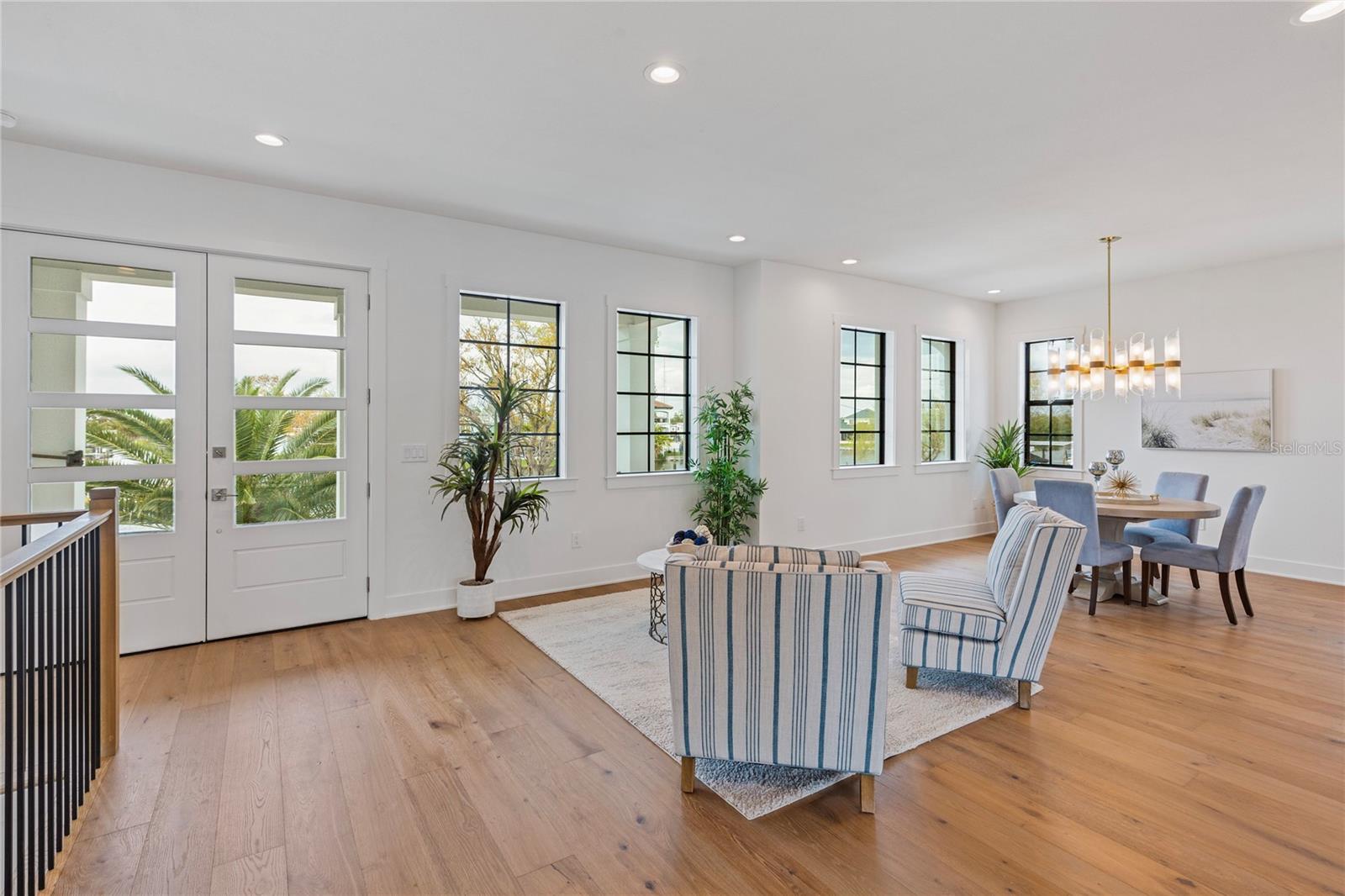 Image 15 of 68 For 220 Ninetieth Avenue Ne