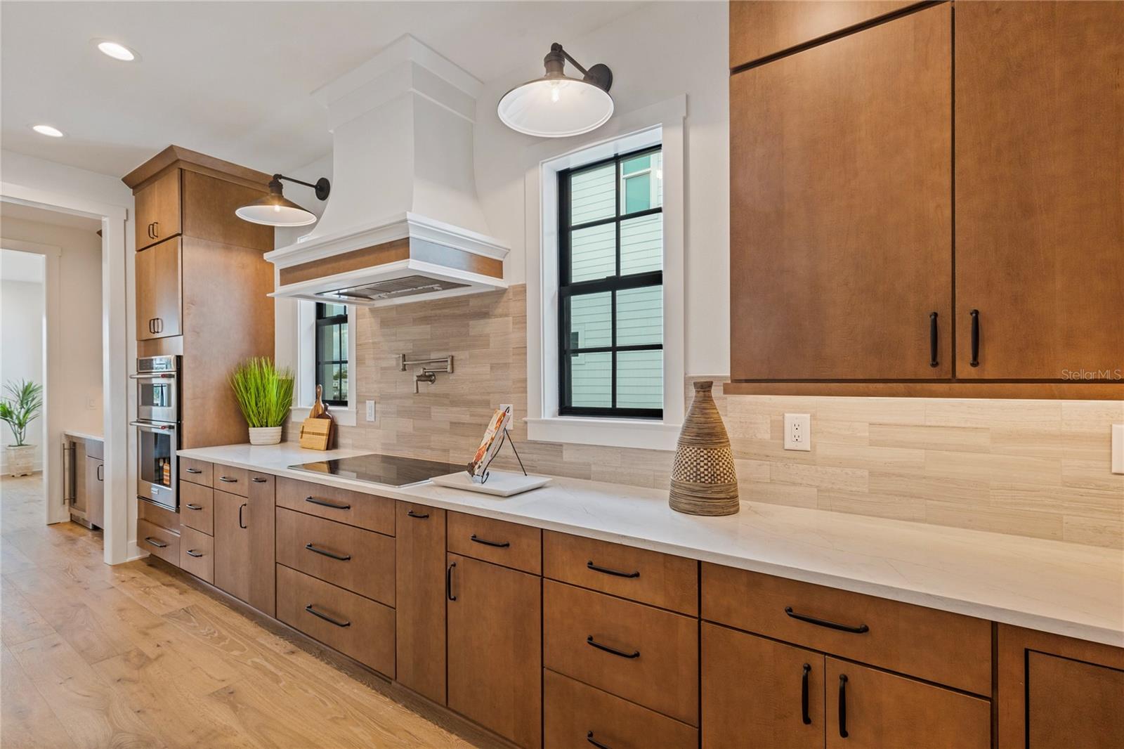 Image 18 of 68 For 220 Ninetieth Avenue Ne