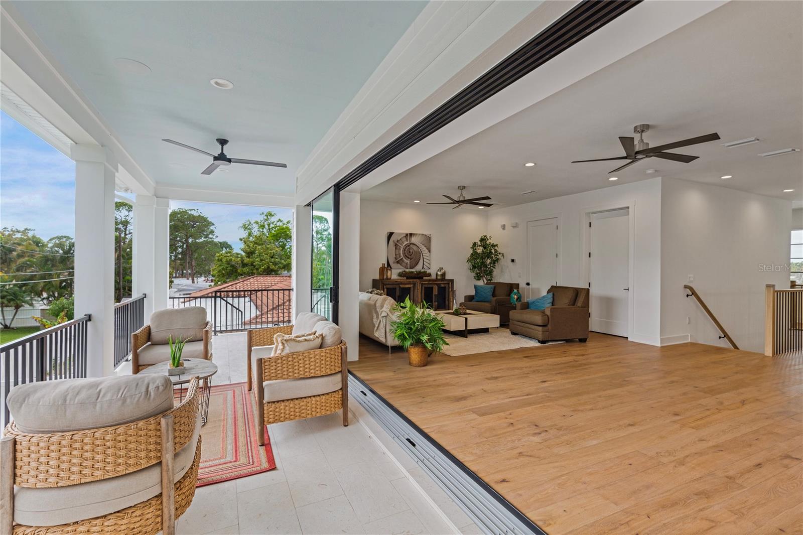 Image 29 of 68 For 220 Ninetieth Avenue Ne