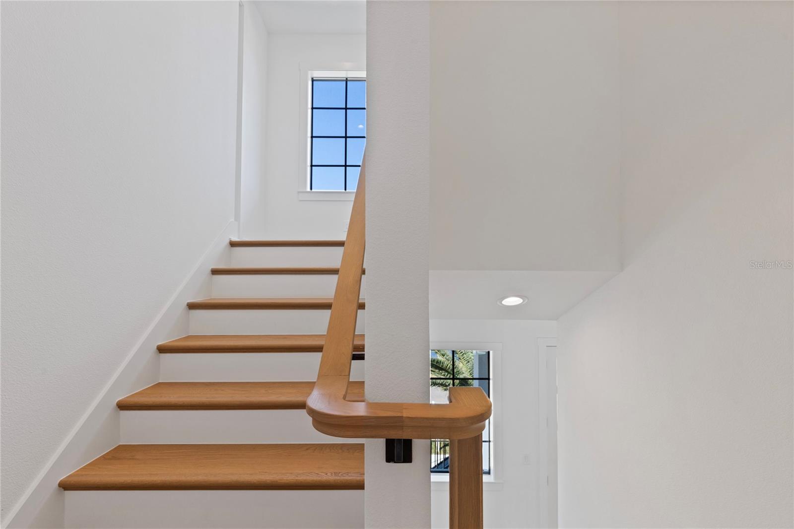 Image 38 of 68 For 220 Ninetieth Avenue Ne