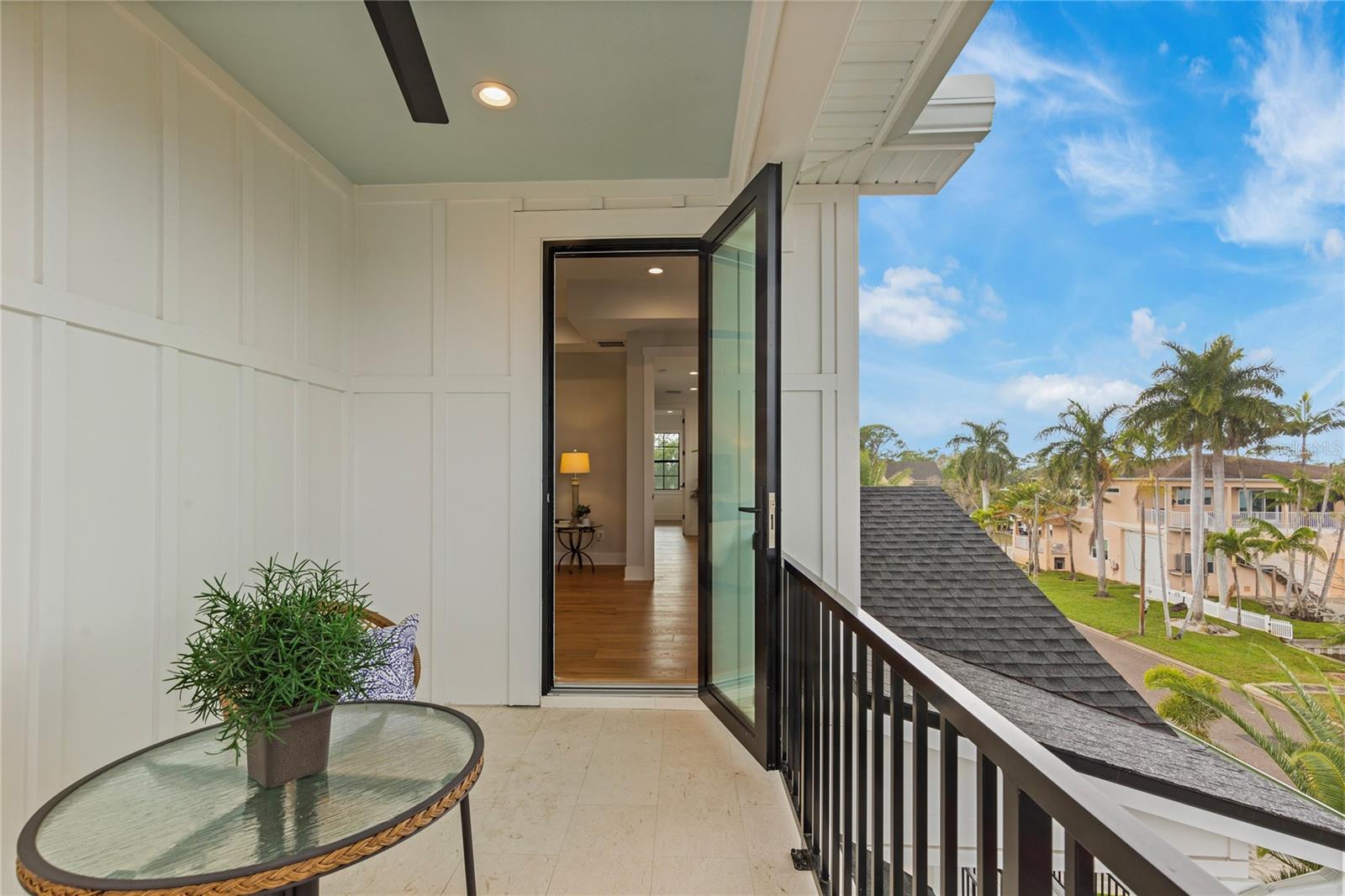 Image 42 of 68 For 220 Ninetieth Avenue Ne