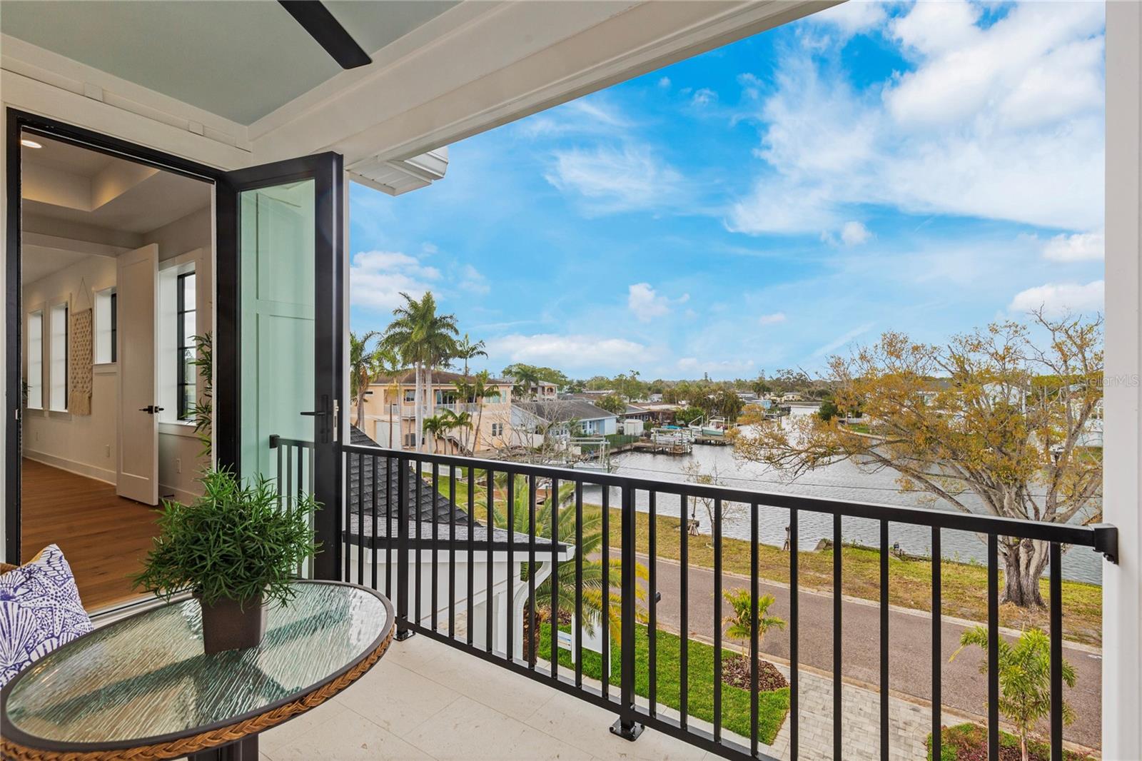 Image 43 of 68 For 220 Ninetieth Avenue Ne