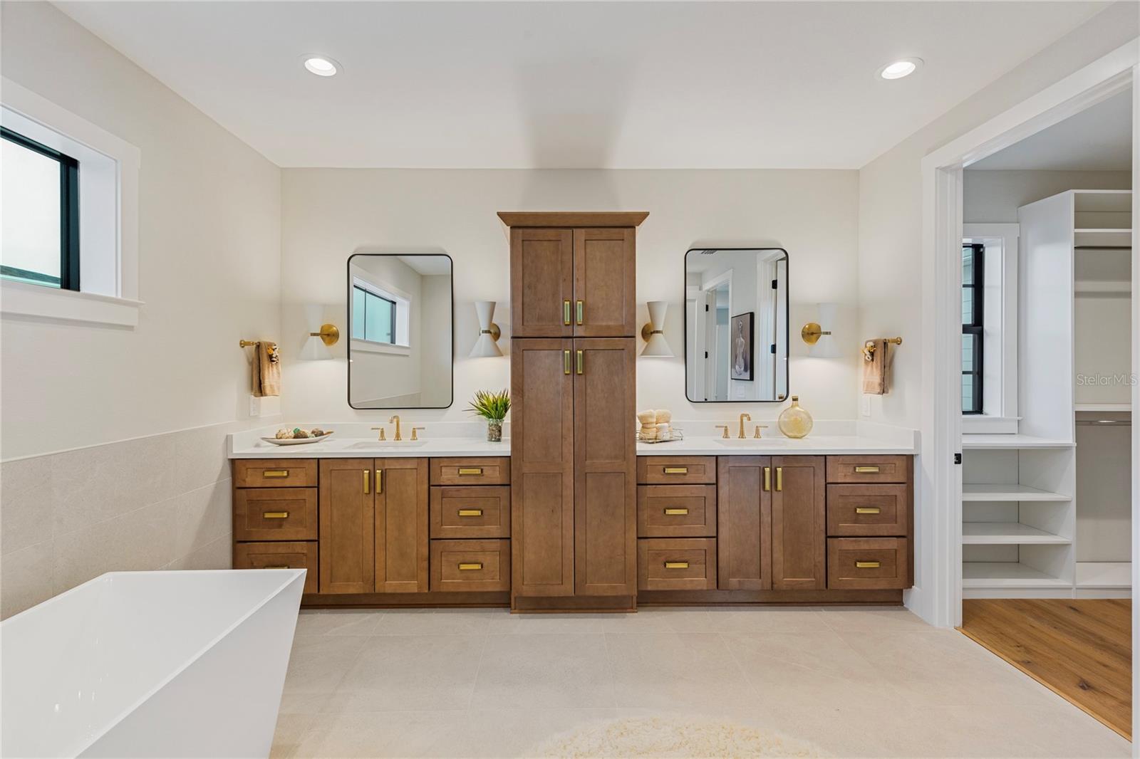 Image 49 of 68 For 220 Ninetieth Avenue Ne