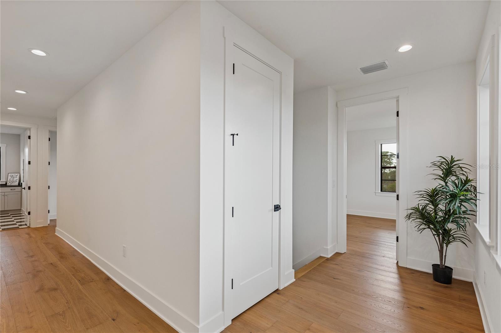 Image 52 of 68 For 220 Ninetieth Avenue Ne