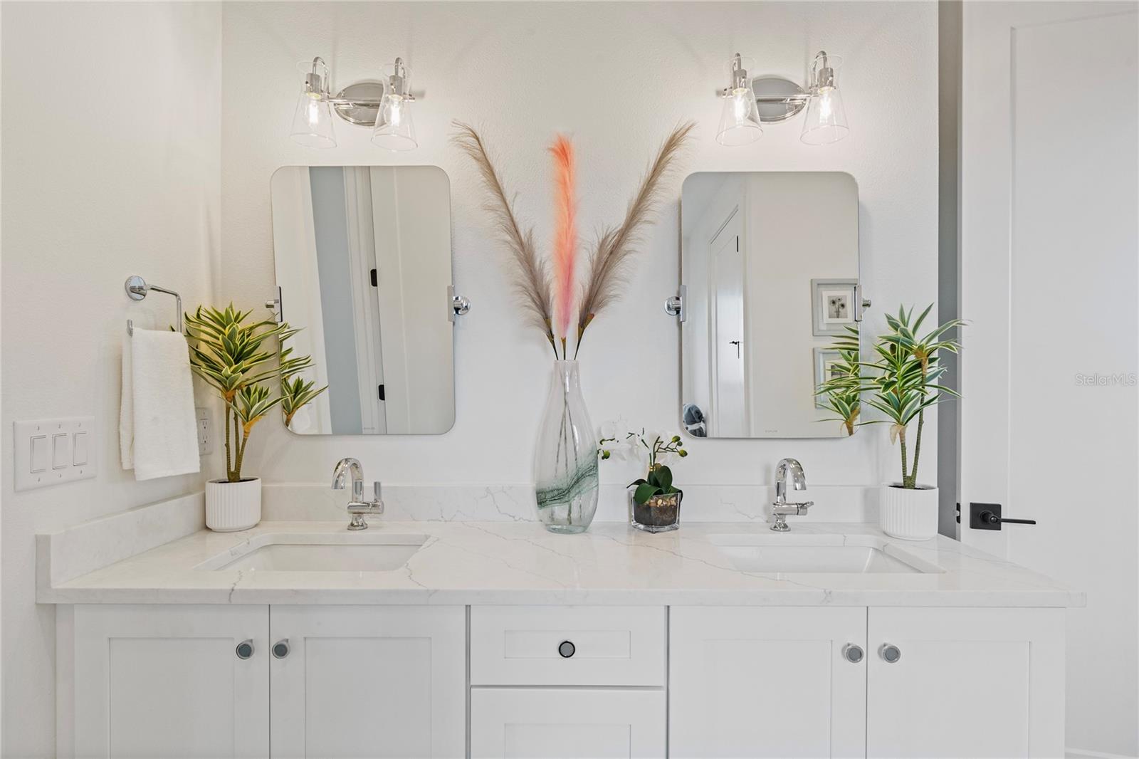 Image 56 of 68 For 220 Ninetieth Avenue Ne