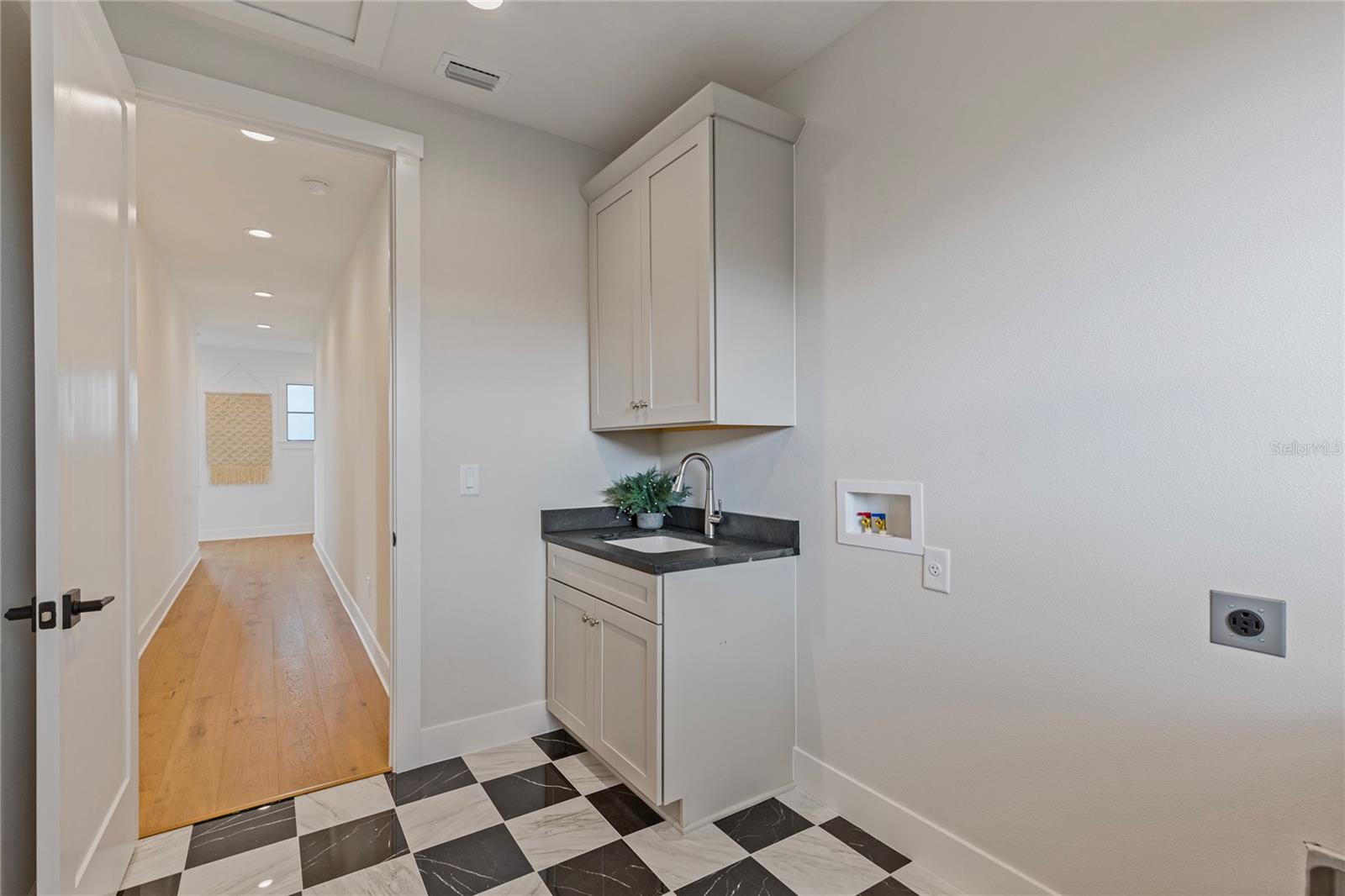 Image 61 of 68 For 220 Ninetieth Avenue Ne