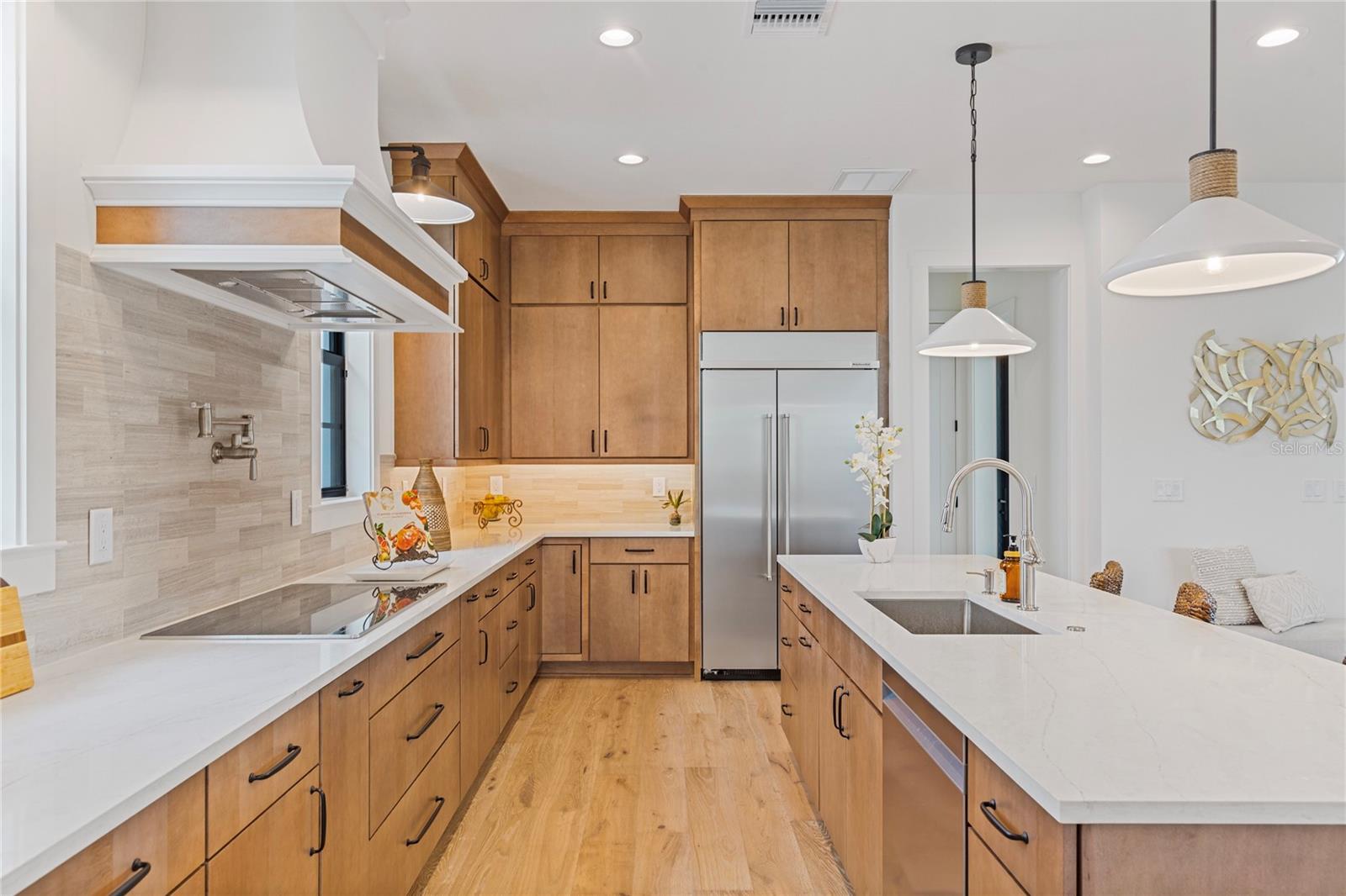 Image 8 of 68 For 220 Ninetieth Avenue Ne