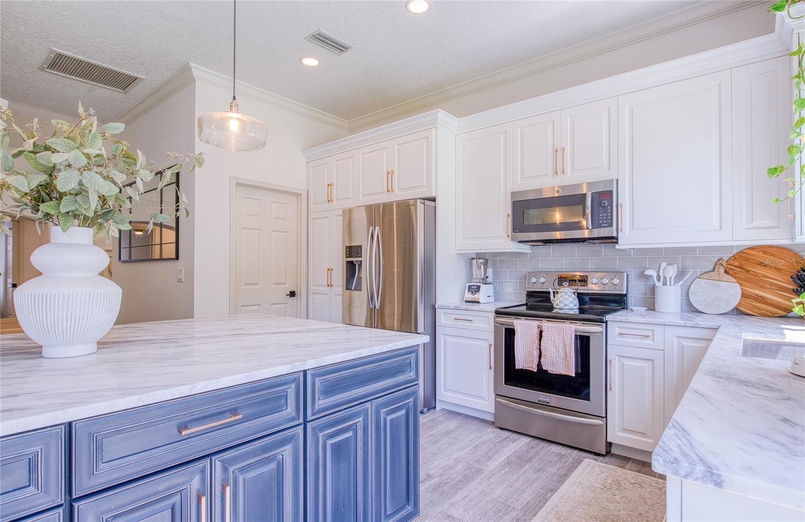 Image 26 of 61 For 2182 Trevor Road