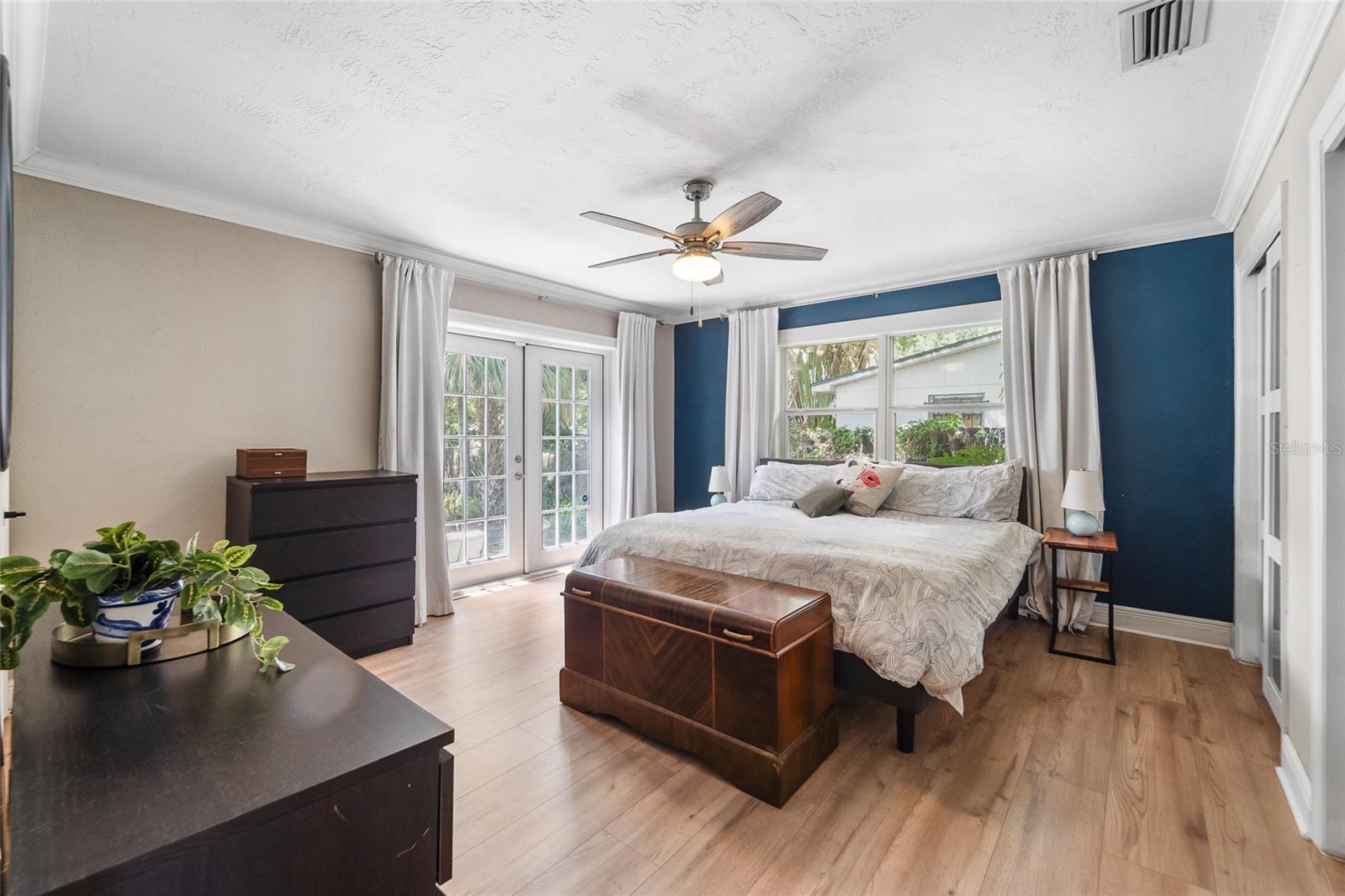 Image 14 of 22 For 1502 Meadowbrook Avenue