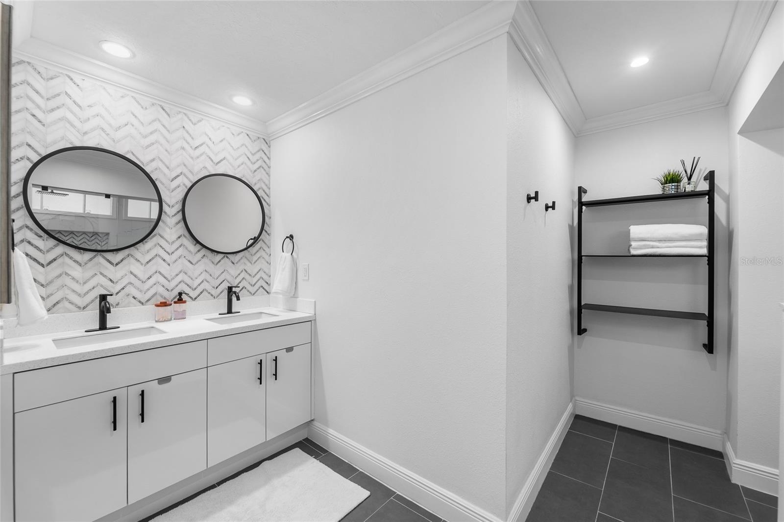 Image 16 of 22 For 1502 Meadowbrook Avenue