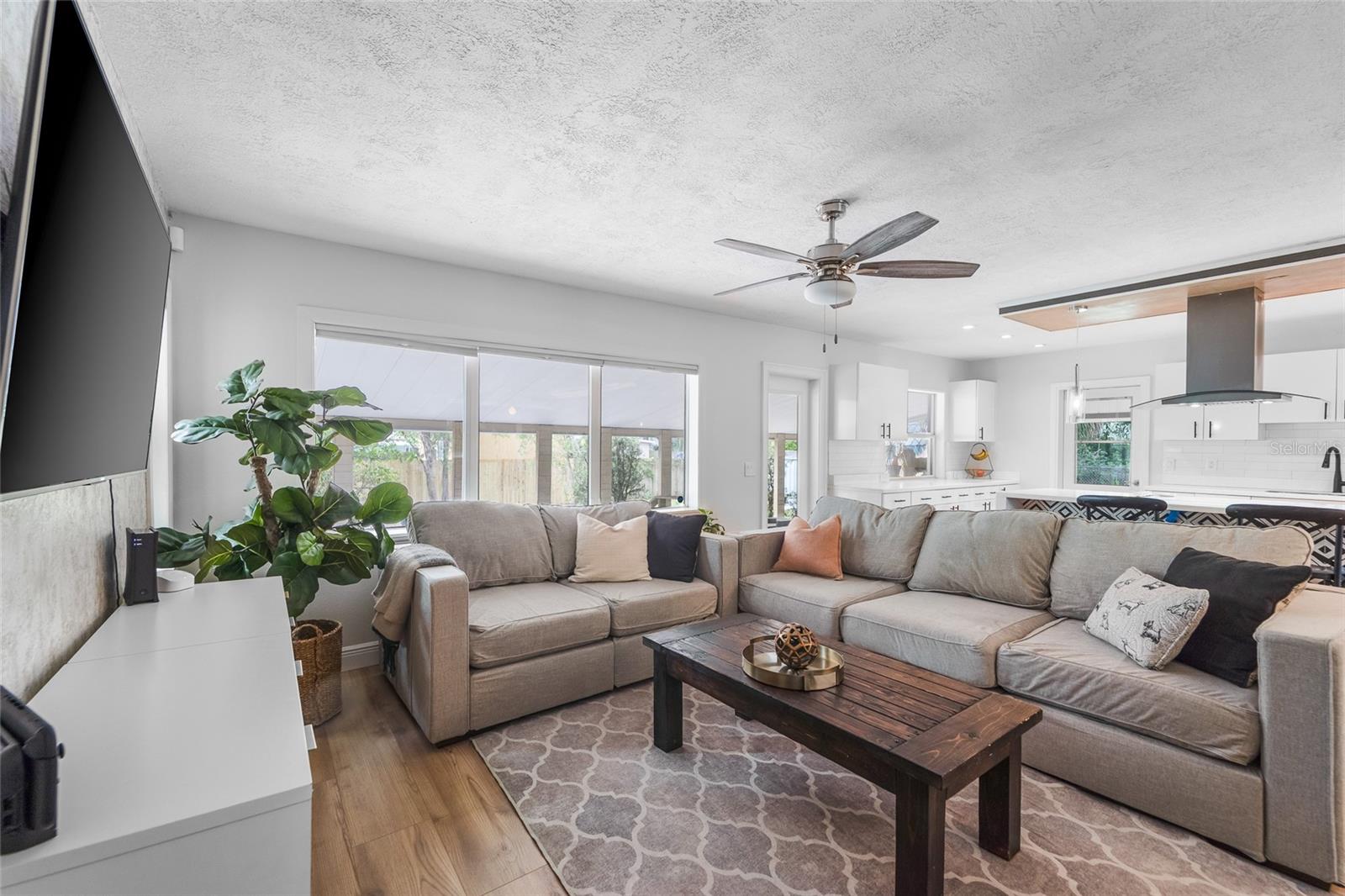 Image 7 of 22 For 1502 Meadowbrook Avenue