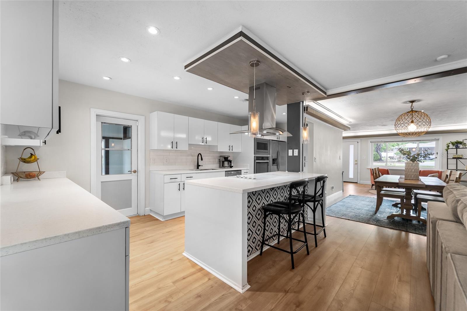 Image 8 of 22 For 1502 Meadowbrook Avenue