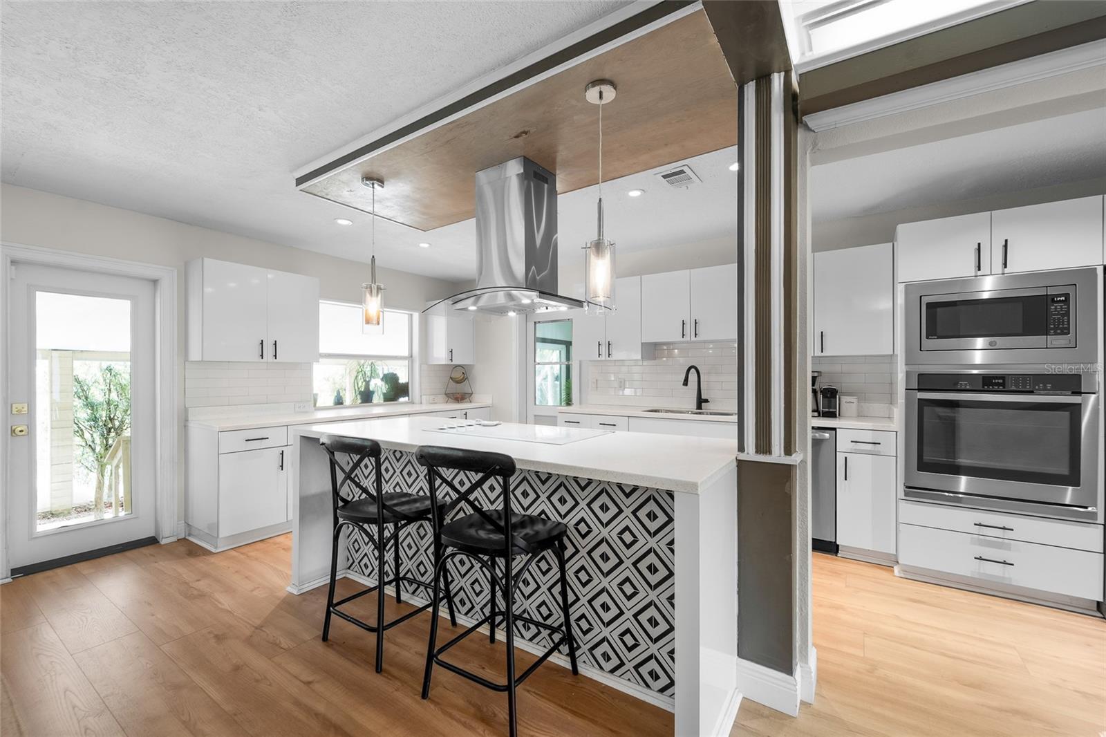 Image 9 of 22 For 1502 Meadowbrook Avenue