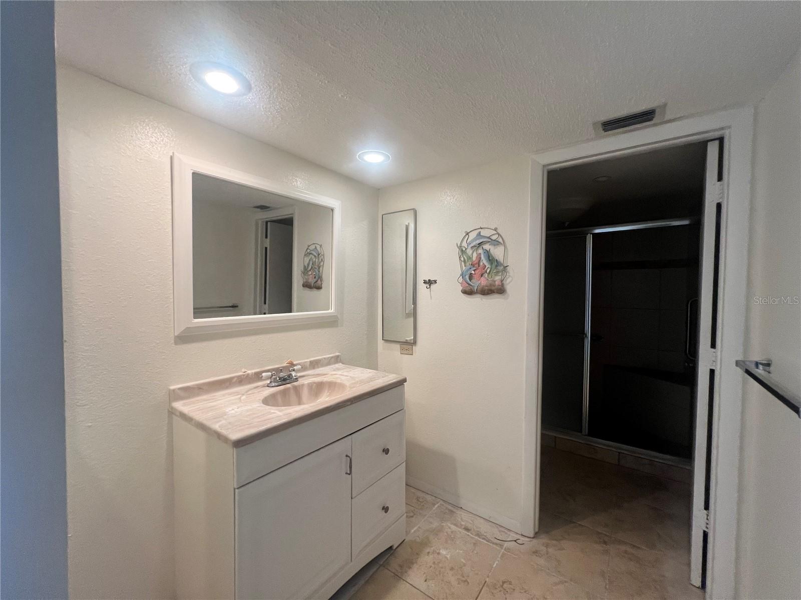 Image 19 of 32 For 1250 Gulf Boulevard 708